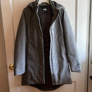 HOODED NORTH FACE PARKA (worn once)